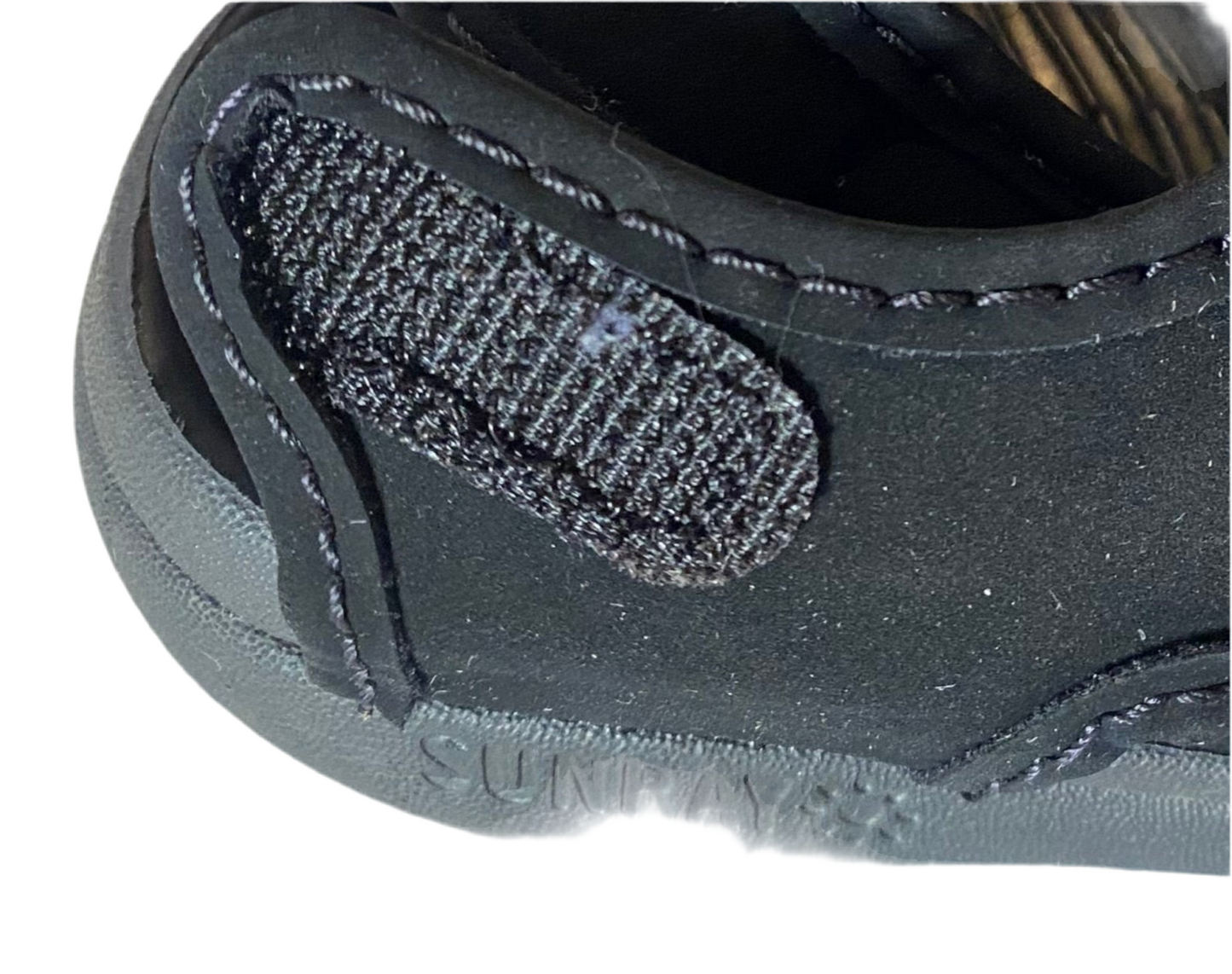Sandália "SUNRAY ADJUST 5 V2 - NIKE"