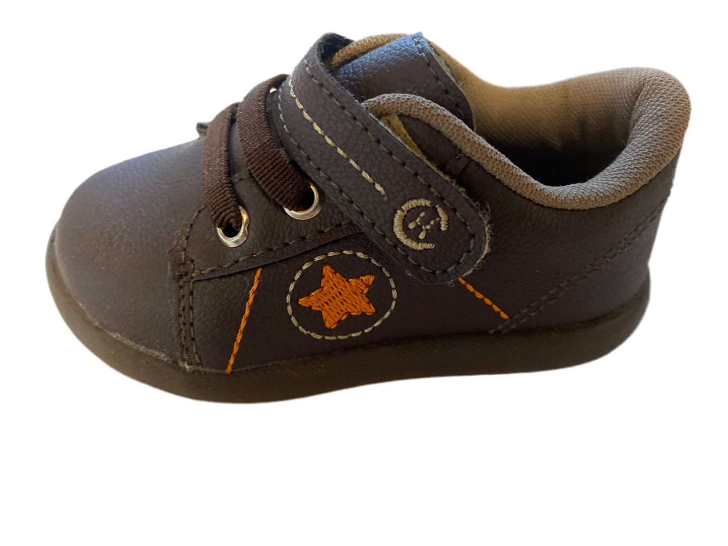 Tênis "estrela laranja"