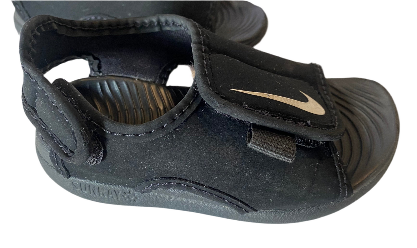 Sandália "SUNRAY ADJUST 5 V2 - NIKE"