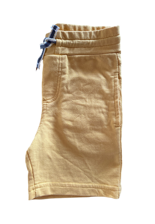 Shorts amarelo
